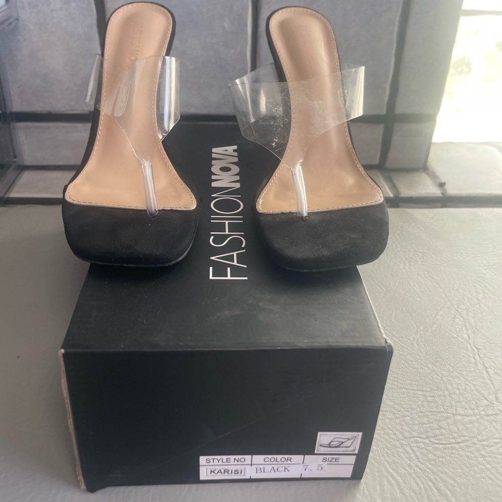 Fashion Nova Karisi Step Back Wedges – Black – Size 7.5